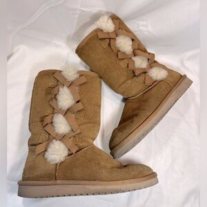 Kookaburra by UGG Brown Boots